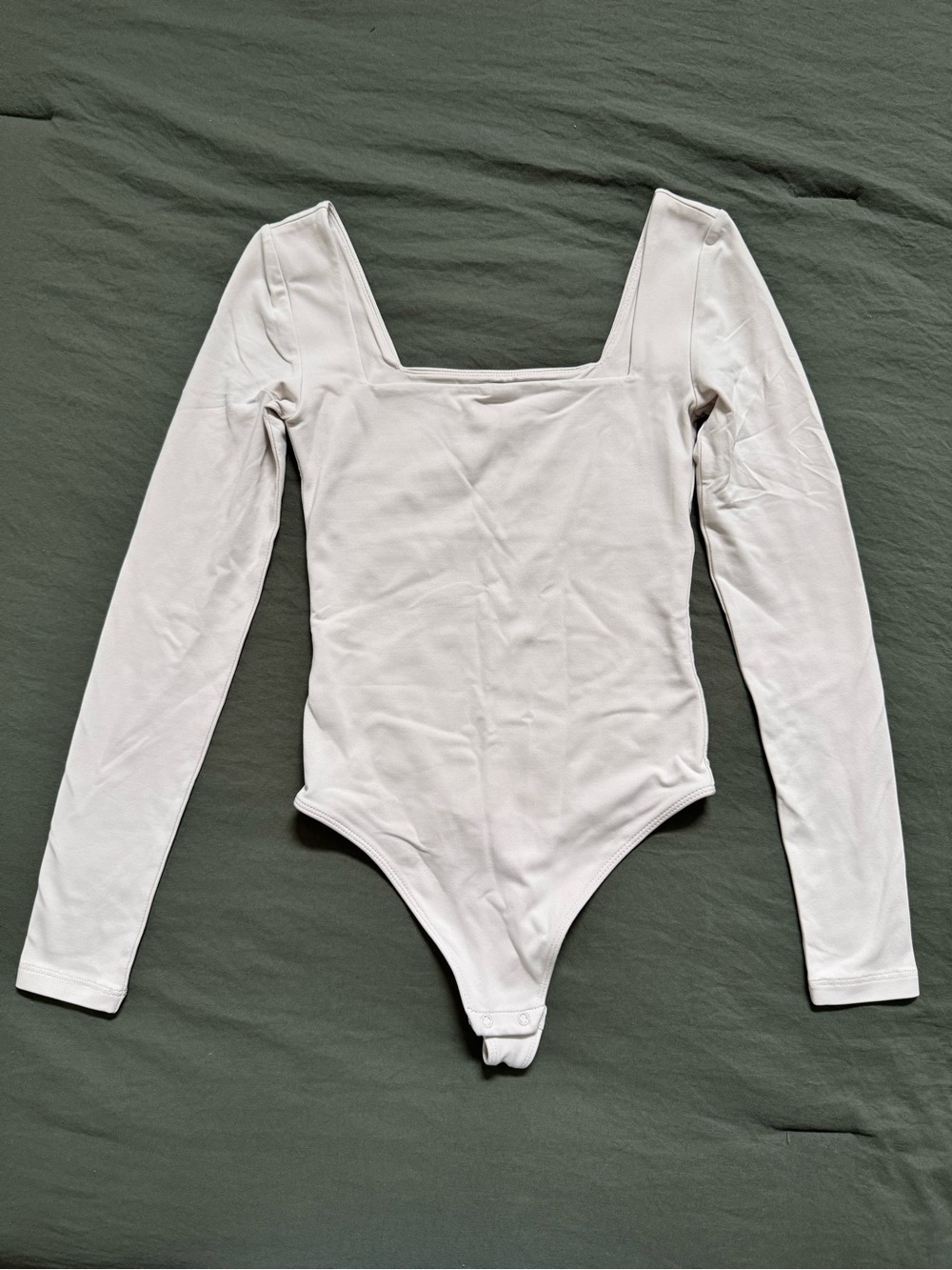 Aritzia Babaton Contour Square Neck Long Sleeve Bodysuit